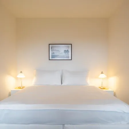 ゲストハウス & Restaurace Na Jitrach Semice