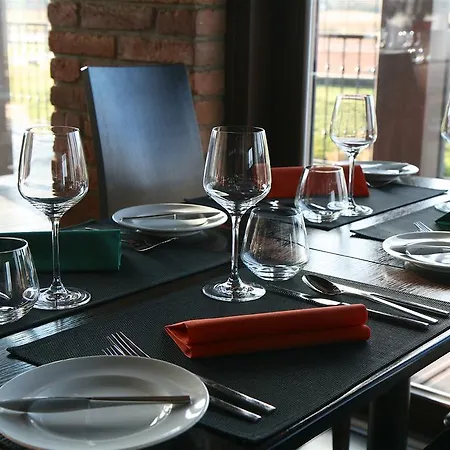 & Restaurace Na Jitrach
